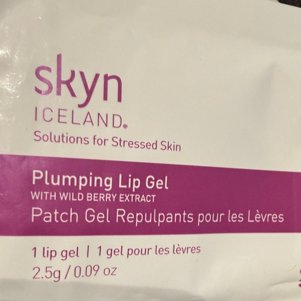 Makeup sample bundle - Picture 2 of 10